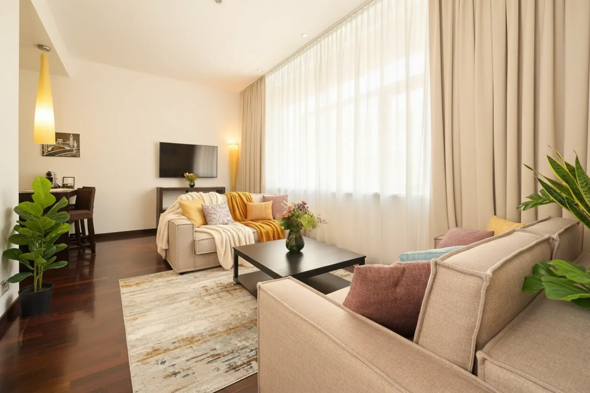 Executive Suite — Wohnzimmer